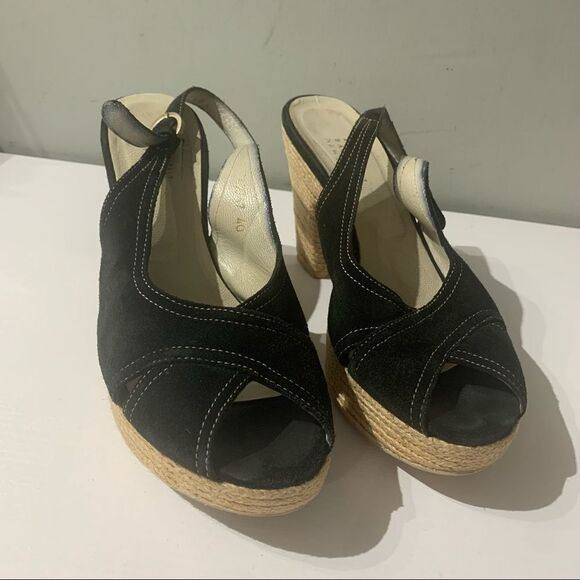 Barnes New York navy criss cross block heels - Picture 2 of 7